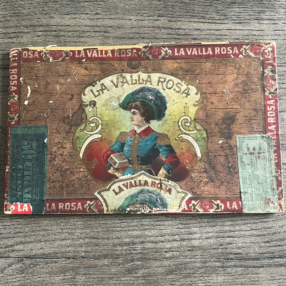 La Valla Rosa Antique 1922 cigar box lid only